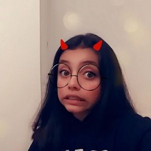 Meet your Posher, Paola